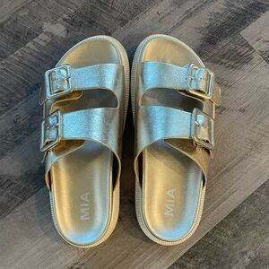 Gen Double Buckle Flat Slide Sandals
